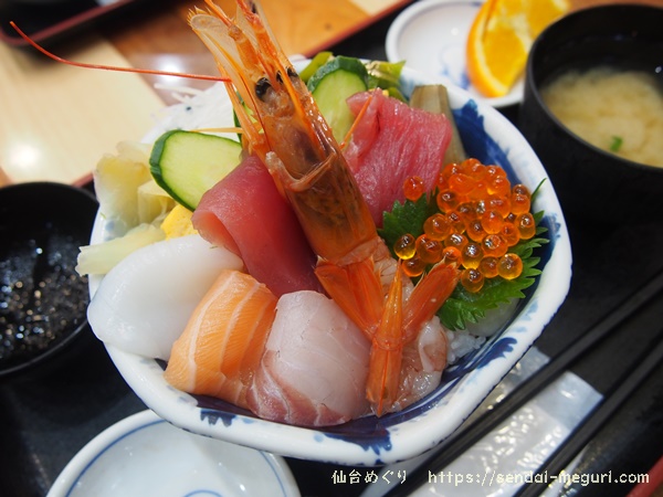 仙台「杜の市場」の格安な海鮮丼やお弁当がランチにも最適。市場のおすすめグルメもご紹介