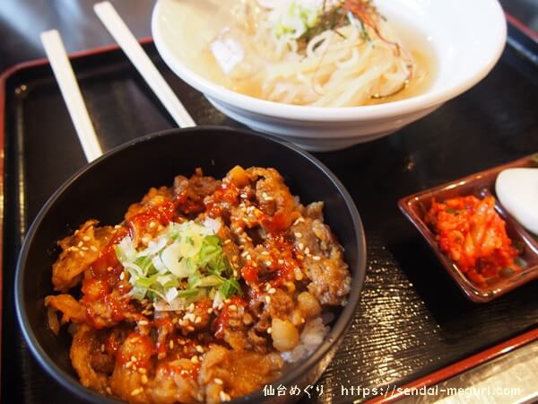 仙台「ばた」の冷麺と焼肉丼