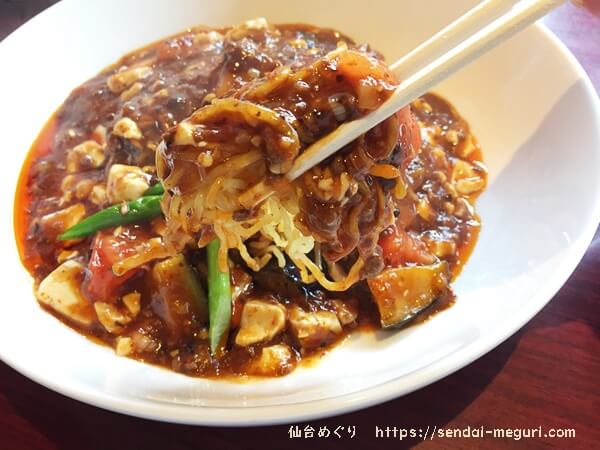 「華房」のこだわりマーボー焼きそばと冷やし中華。仙台ご当地グルメが食べられる中華料理店